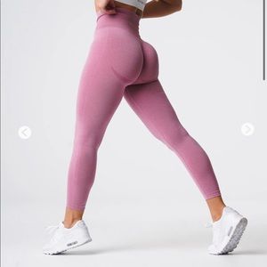 NVGTN: contour leggings